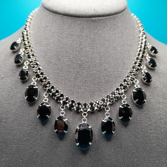 Vintage Style Black Rhinestone Dangle Necklace, Silver Tone, 18 1/2 Inches - Picture 4 of 10